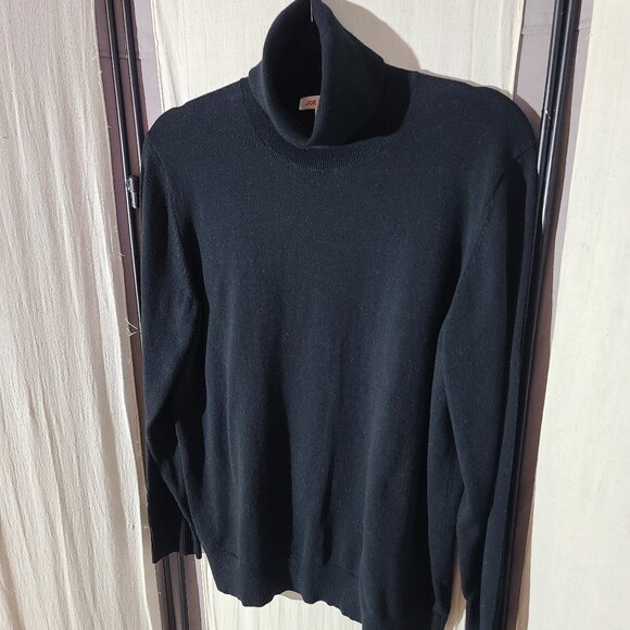Black Turtleneck - Picture 1 of 4